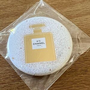 Chanel N’5 bottle pin